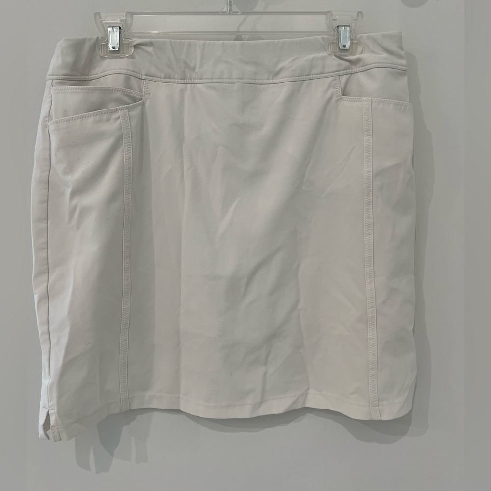 ADIDAS GOLF SKORT WHITE GOOD CONDITION